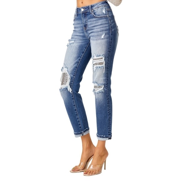 Mid-Rise Sequins Patched Jeans - Picture 3 of 6